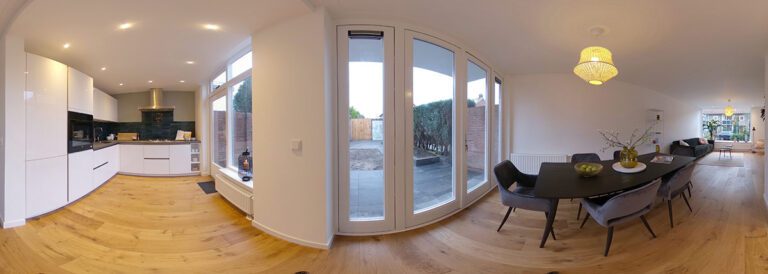 360-degree view of the open-plan kitchen and dining area with oak floor – Kortenaerlaan 22, Hilversum